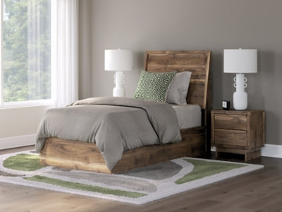 Zadilyn Twin Panel Bed