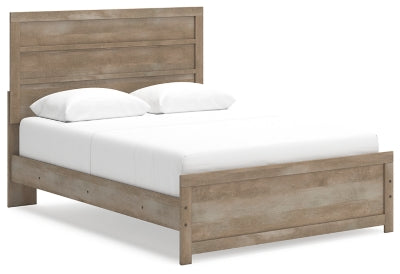 Gachester Queen Panel Bed