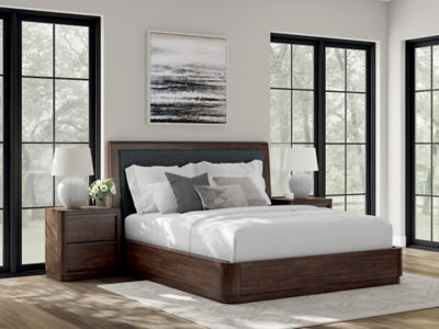 Kendamor California King Upholstered Panel Bed