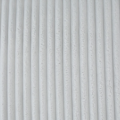 كرسي استرخاء خارجي بإطلالة على ضوء القمر مع وسادة